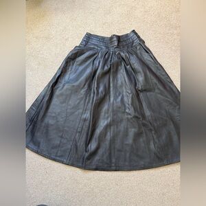 Vintage Black Real Leather A-Line Skirt Women’s M High Waist Pleated Midi
